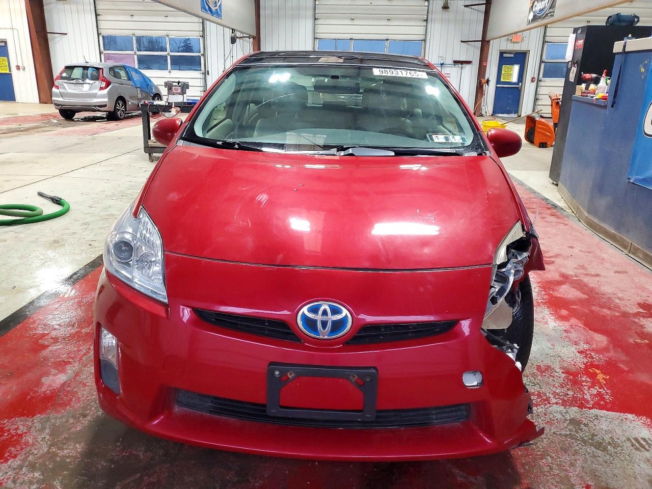 2010 TOYOTA PRIUS photo 5