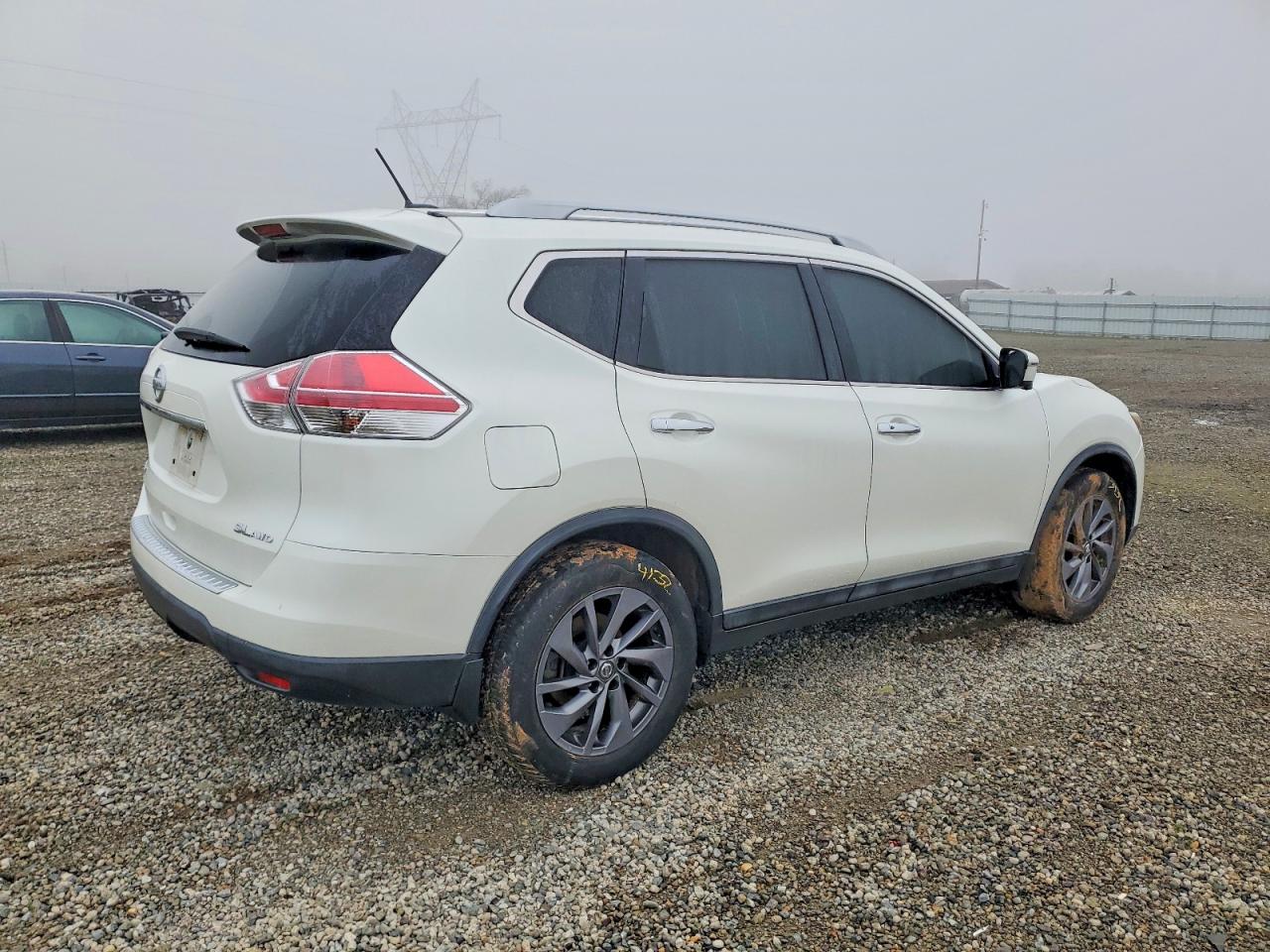 2016 NISSAN ROGUE S photo 3