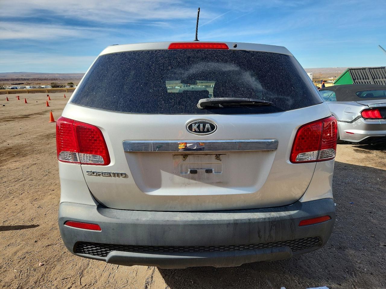 2011 KIA SORENTO BASE photo 6
