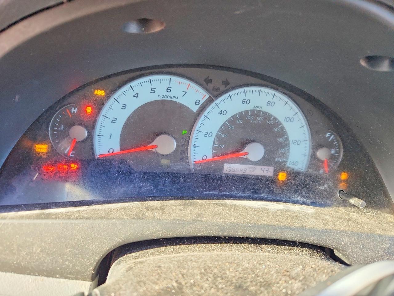 2010 TOYOTA CAMRY SE photo 9