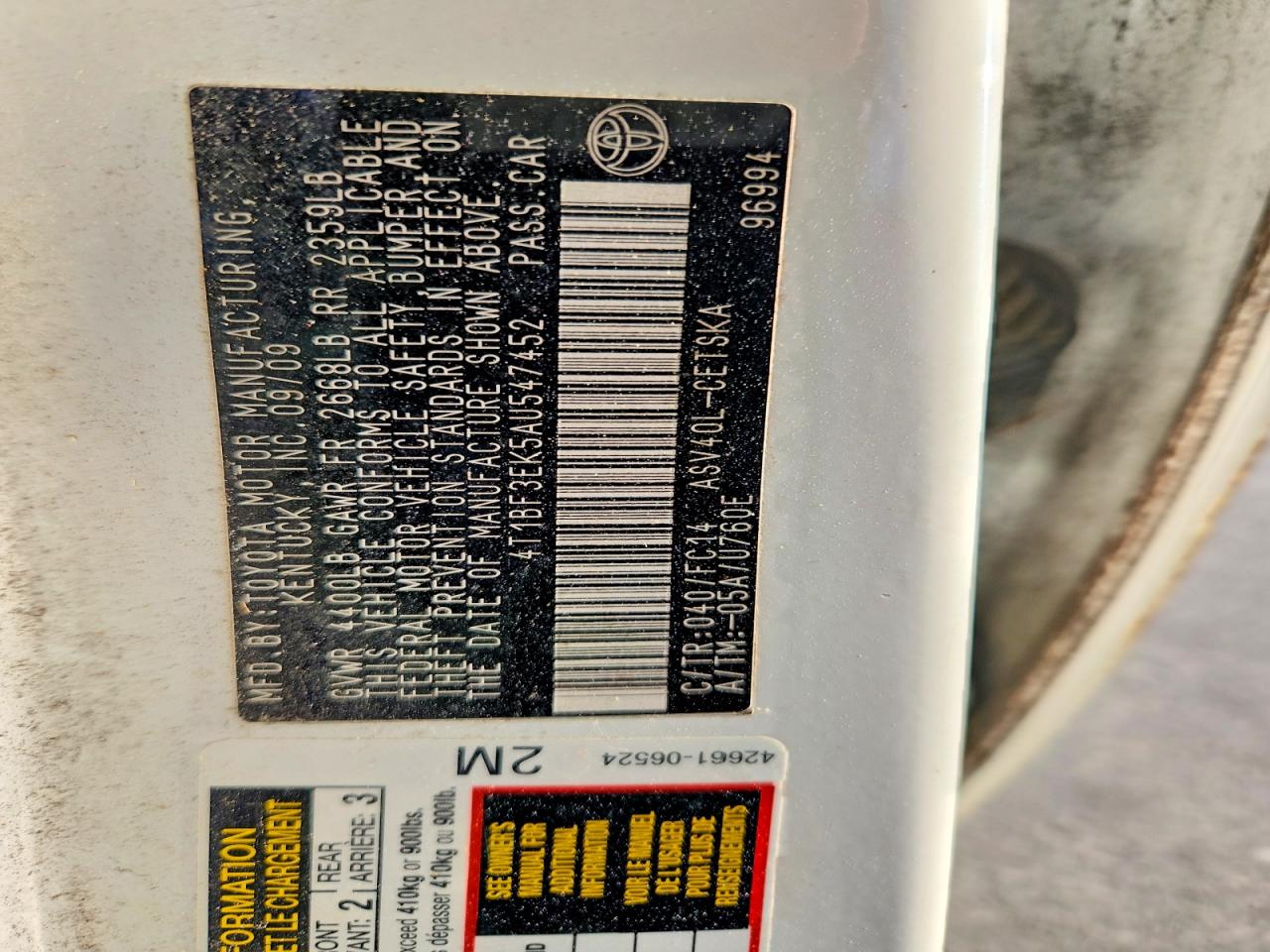 2010 TOYOTA CAMRY SE photo 12