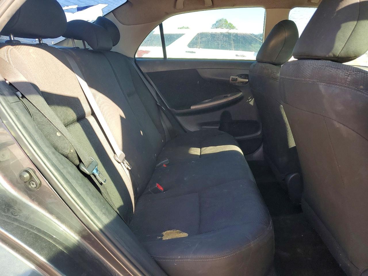 2012 TOYOTA COROLLA BASE photo 10