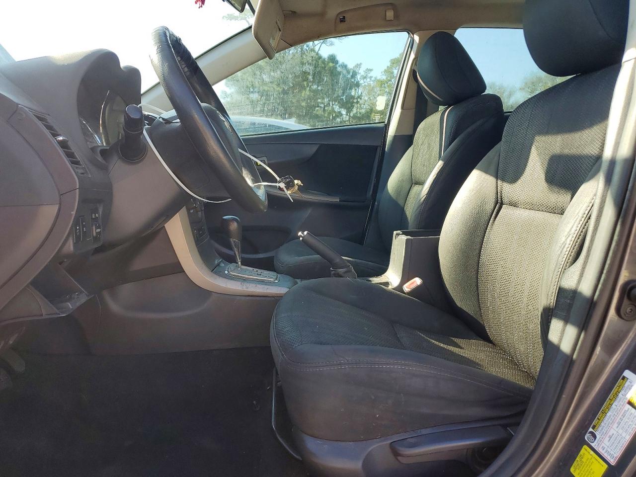 2012 TOYOTA COROLLA BASE photo 7