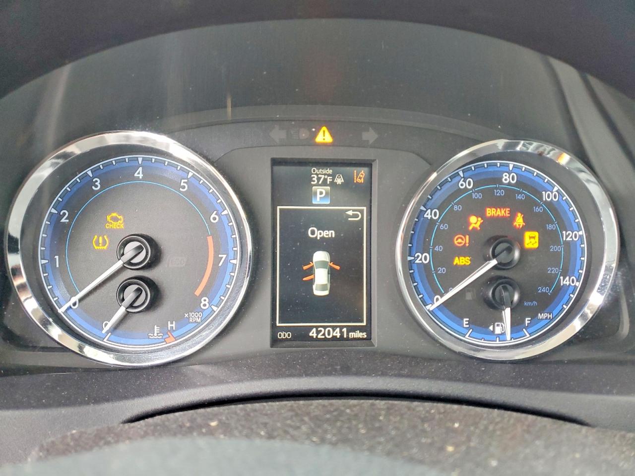 2017 TOYOTA COROLLA L photo 9