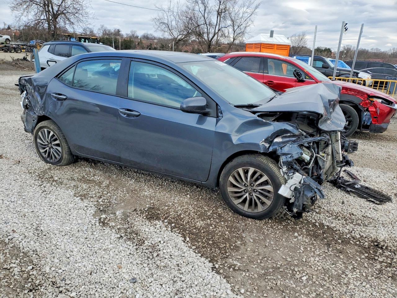 2017 TOYOTA COROLLA L photo 4