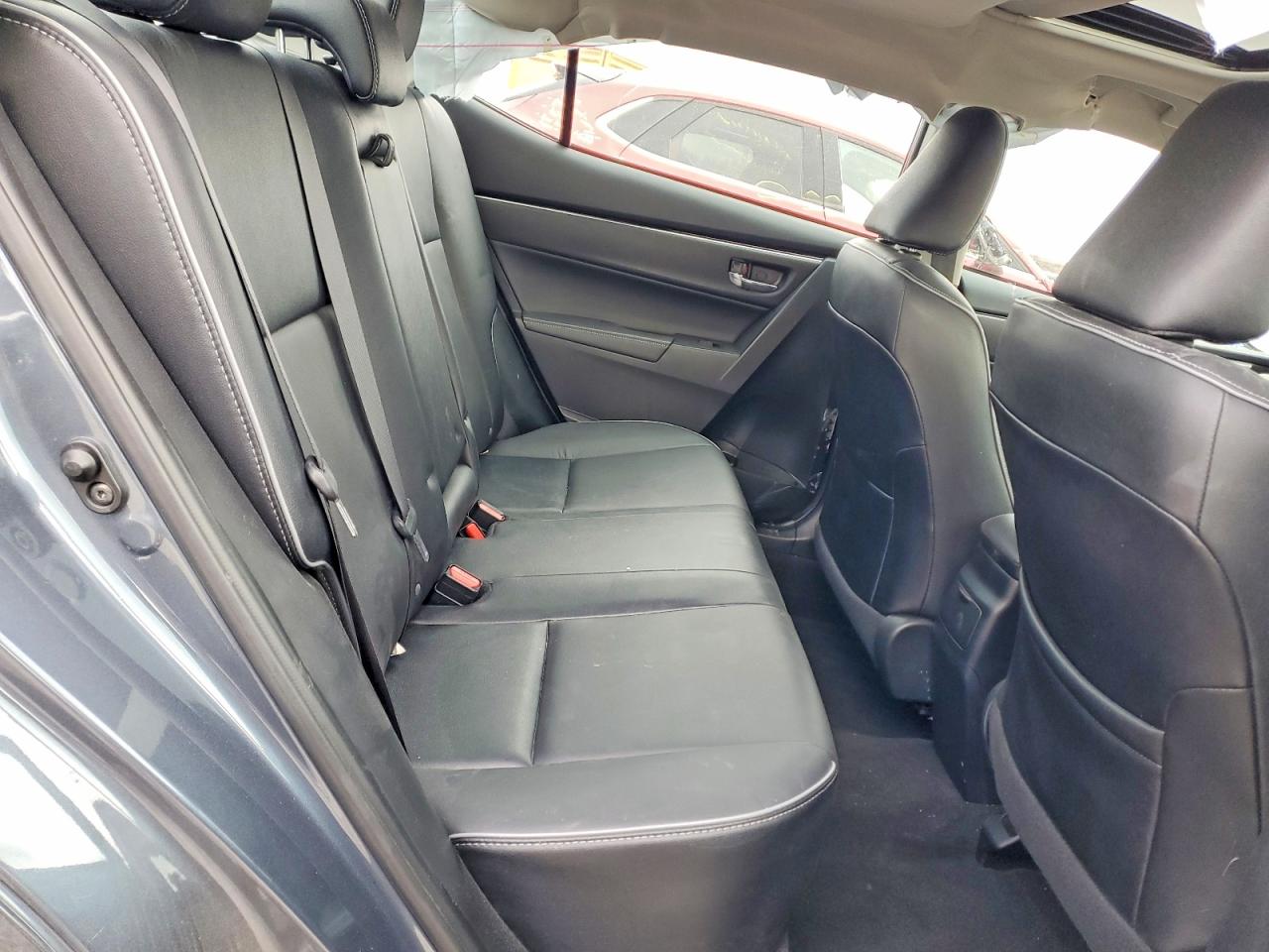 2017 TOYOTA COROLLA L photo 10
