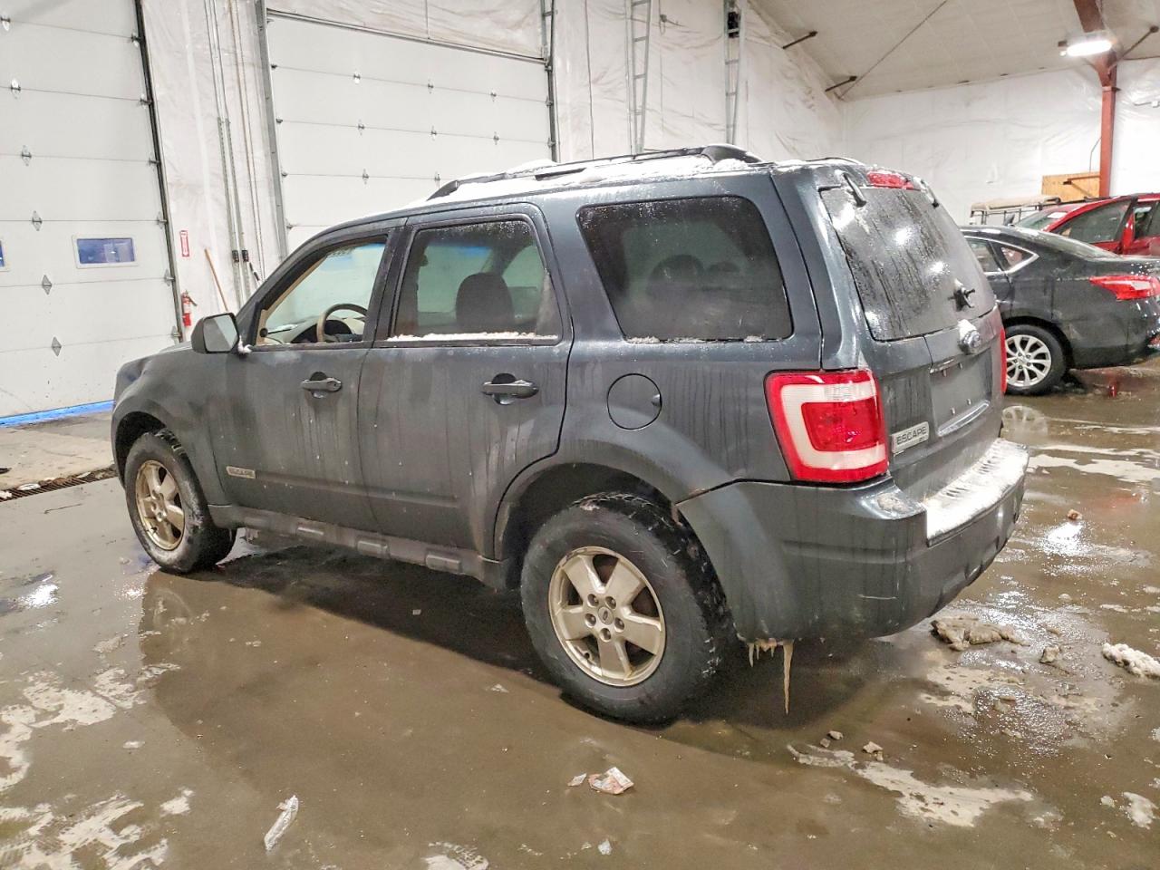 2008 FORD ESCAPE XLT photo 2