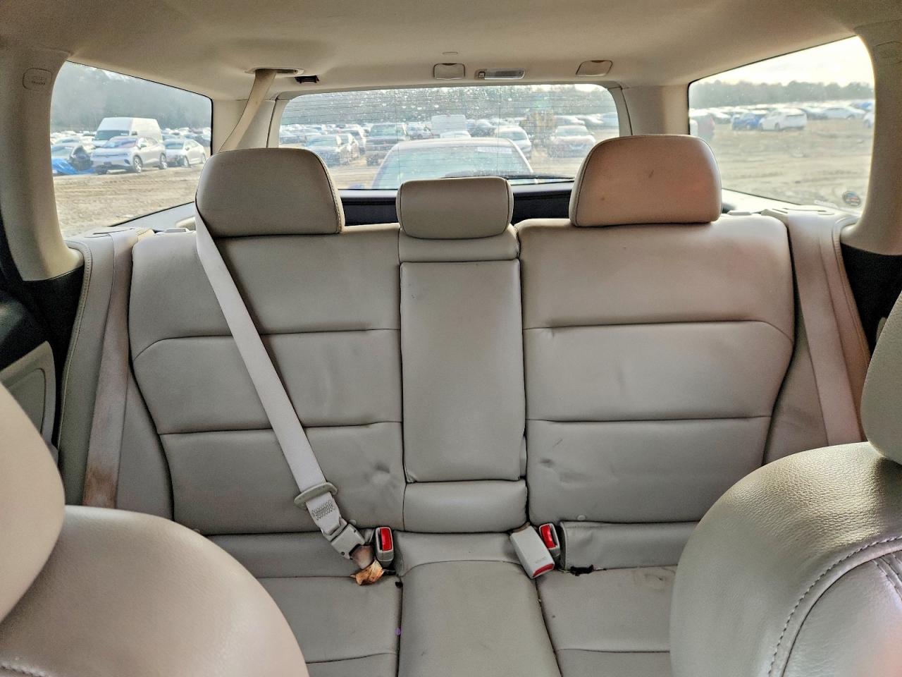 2009 SUBARU OUTBACK photo 10