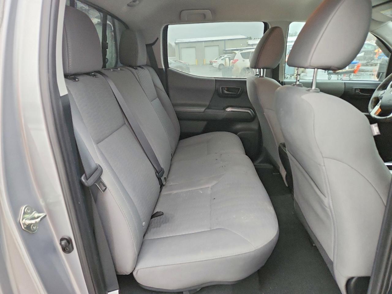 2017 TOYOTA TACOMA DOUBLE CAB photo 19