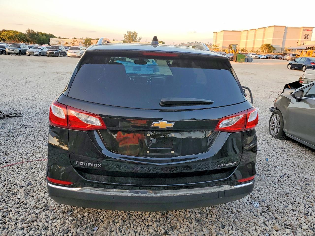 2021 CHEVROLET EQUINOX PREMIER photo 6