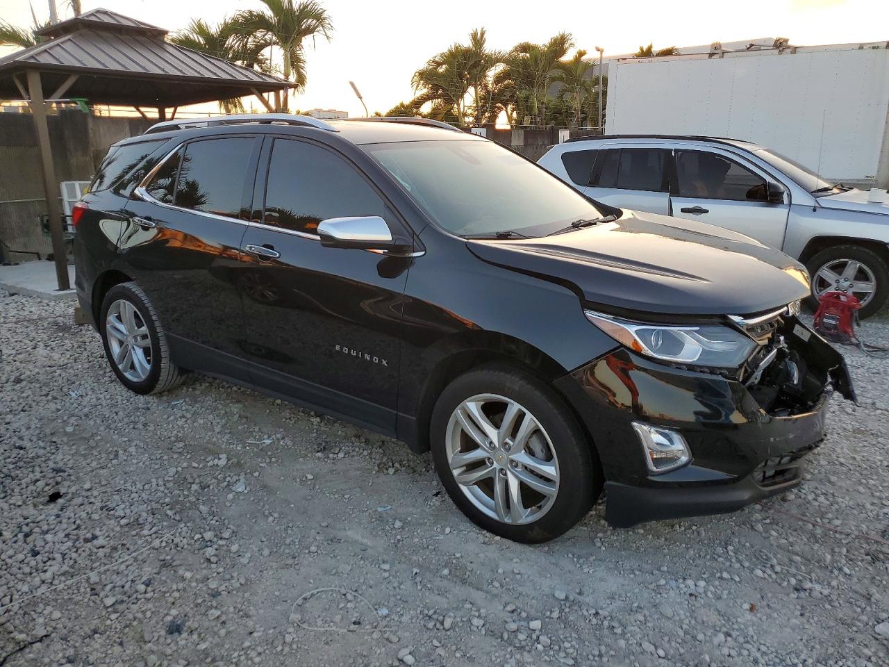 2021 CHEVROLET EQUINOX PREMIER photo 4