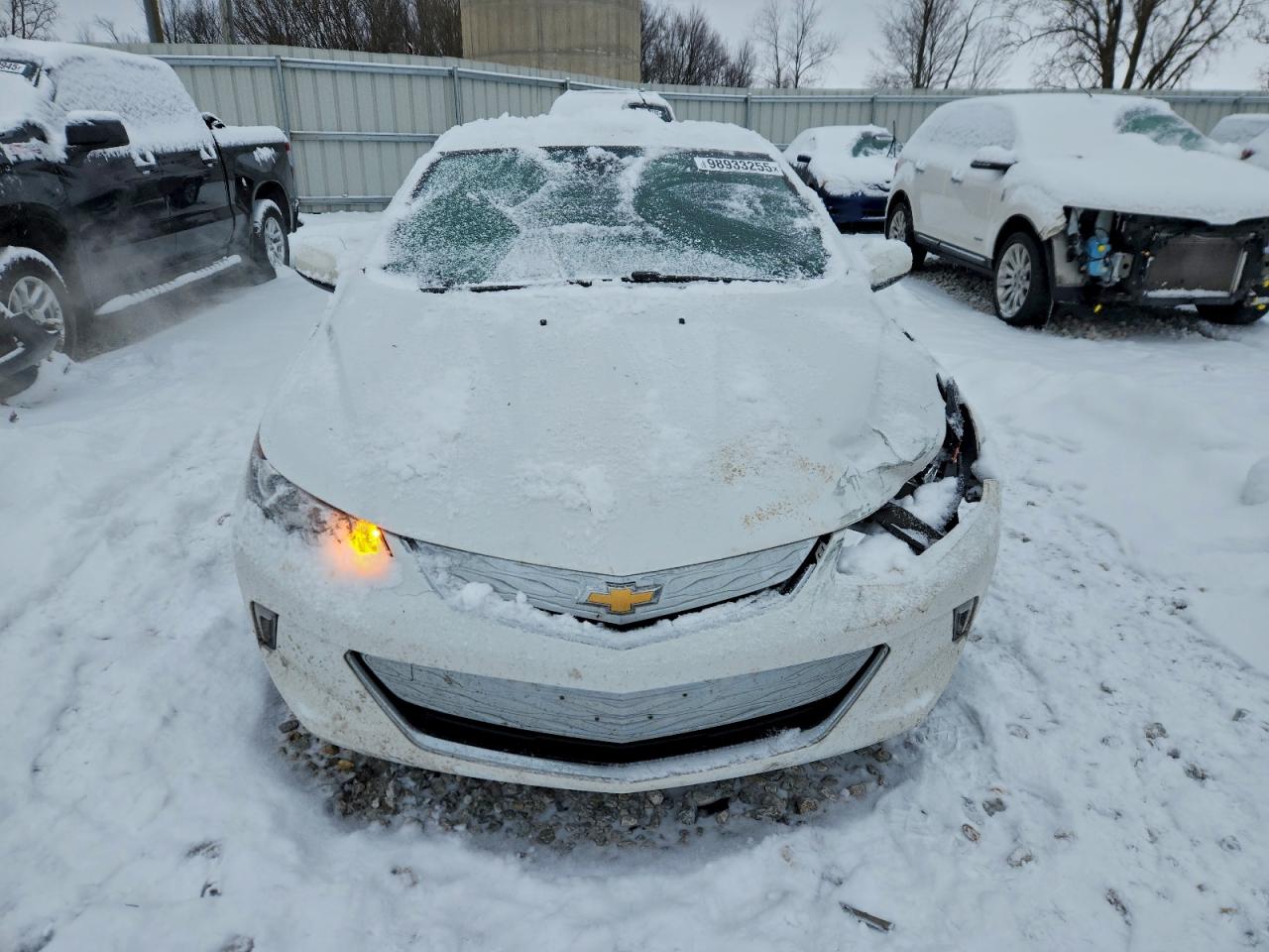 2017 CHEVROLET VOLT LT photo 5