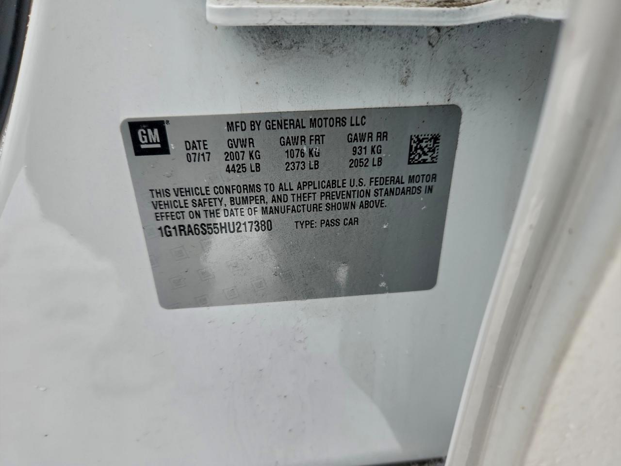 2017 CHEVROLET VOLT LT photo 12