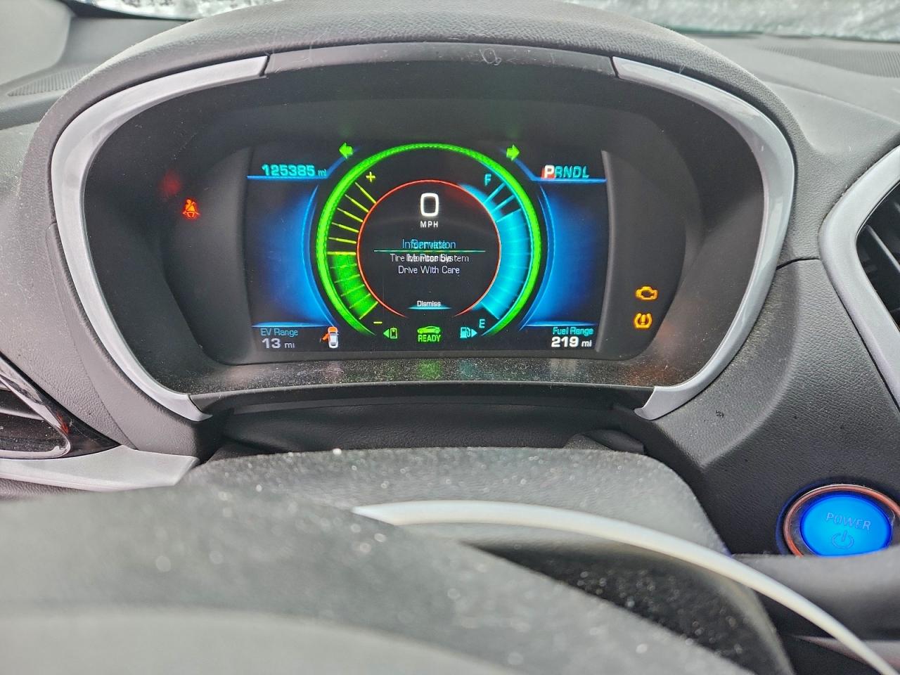 2017 CHEVROLET VOLT LT photo 9