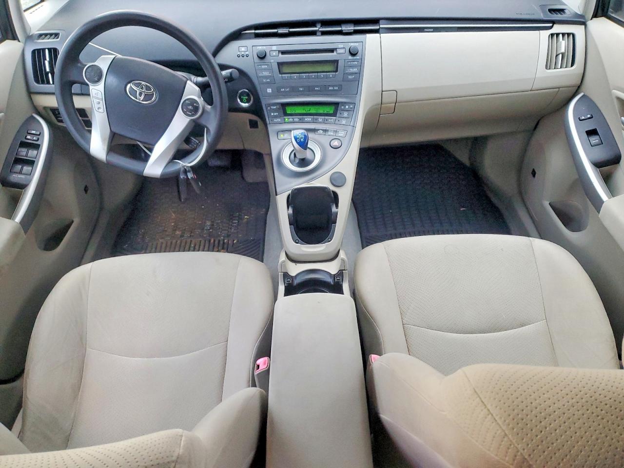 2010 TOYOTA PRIUS photo 8