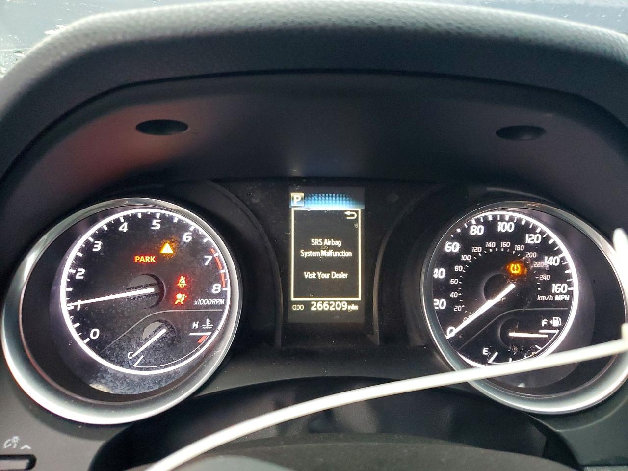 2018 TOYOTA CAMRY LE photo 9