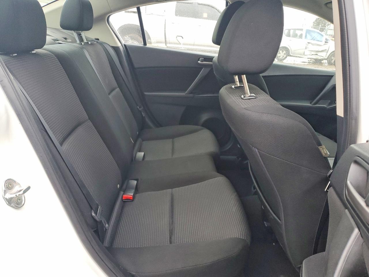 2013 MAZDA 3 I photo 10