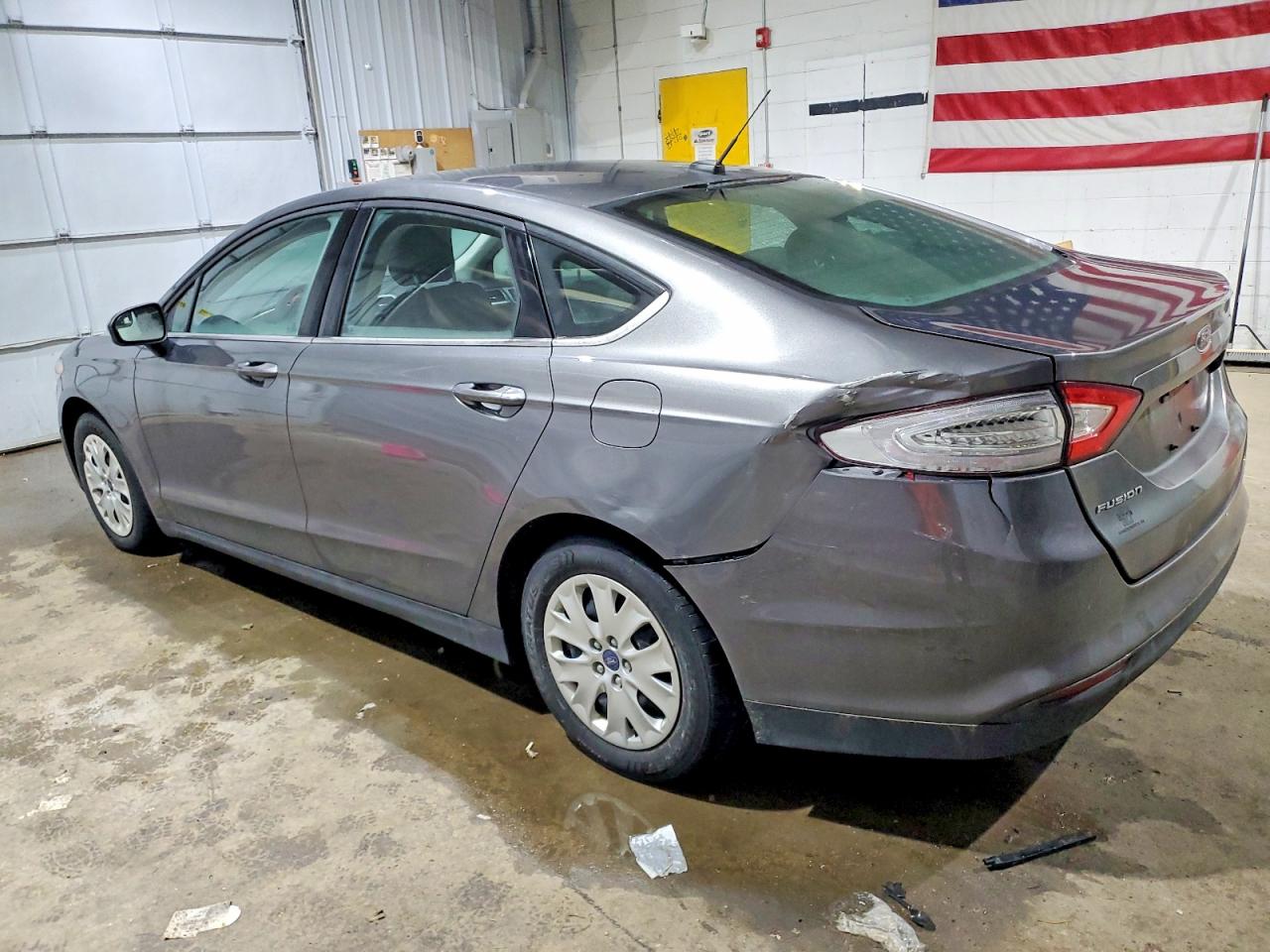 2013 FORD FUSION S photo 2