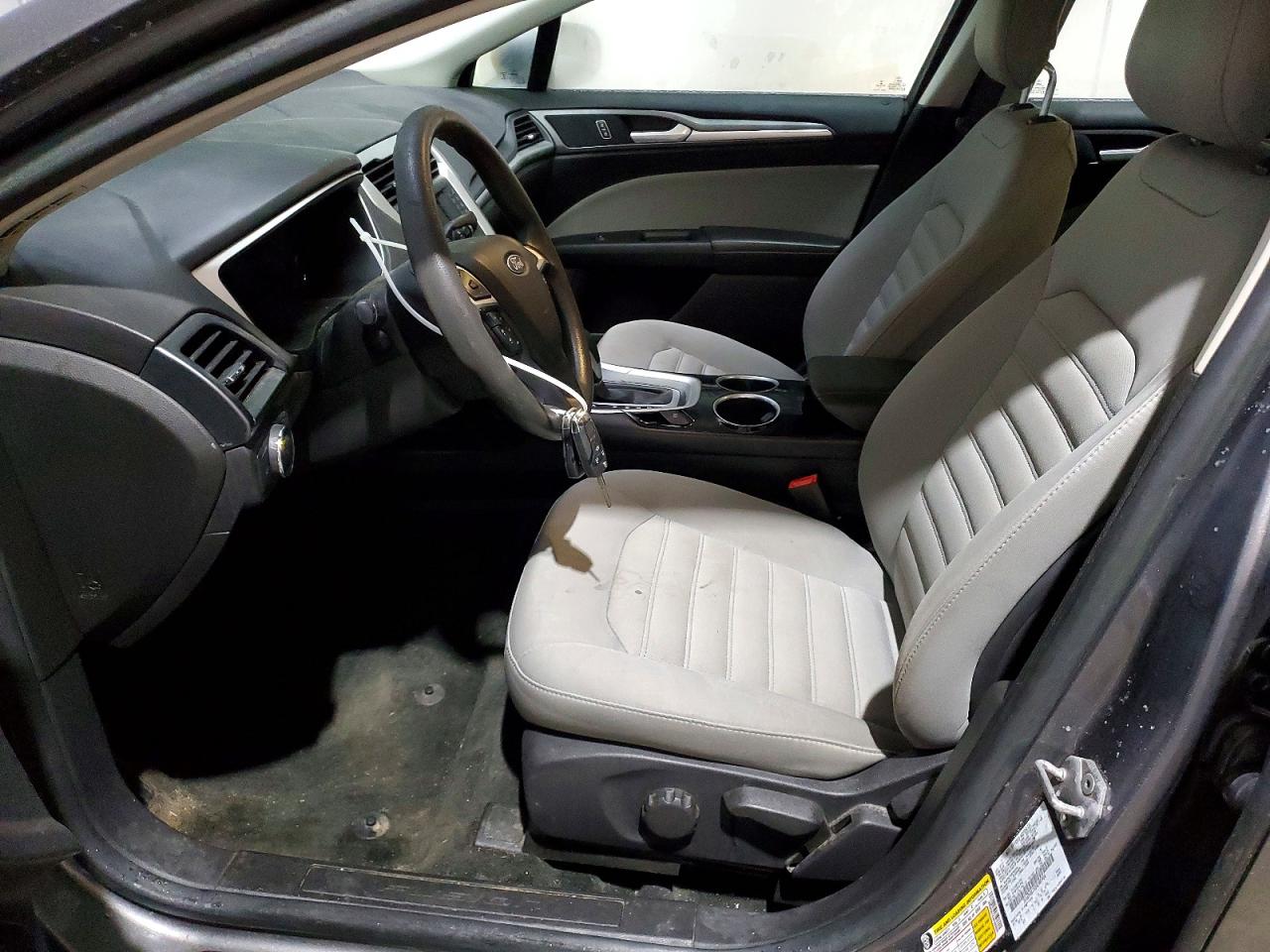 2013 FORD FUSION S photo 7