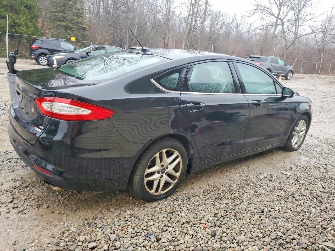 2013 FORD FUSION SE photo 3