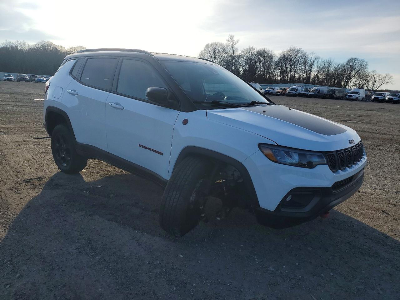 2024 JEEP COMPASS TRAILHAWK photo 4