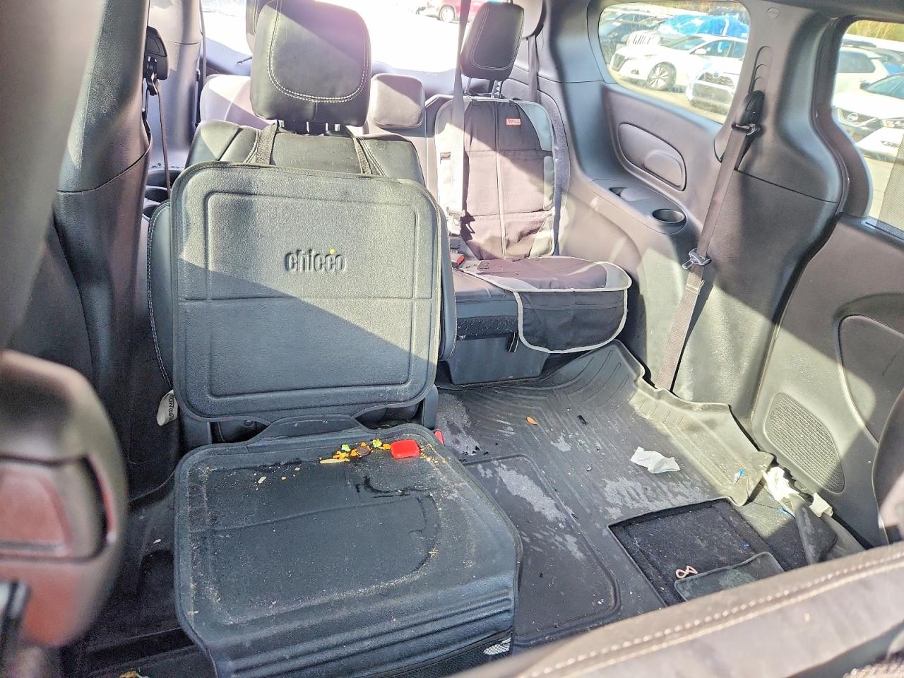 2023 CHRYSLER PACIFICA TOURING L photo 11