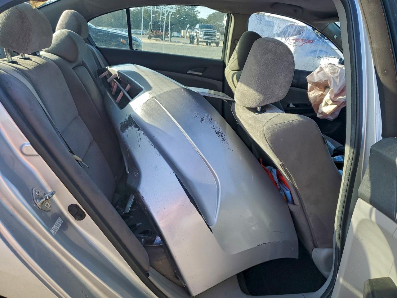 2010 HONDA ACCORD LX photo 10