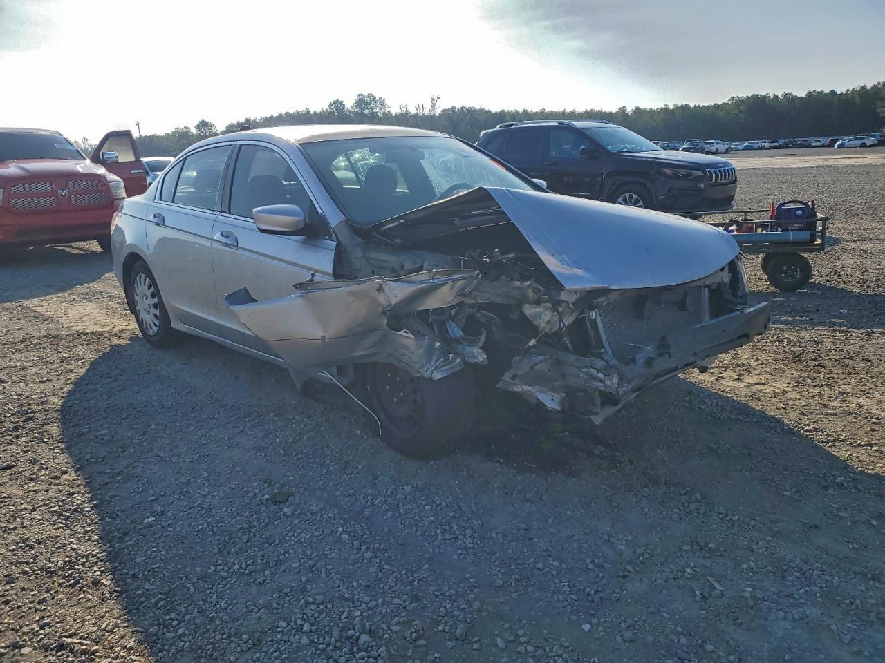 2010 HONDA ACCORD LX photo 4