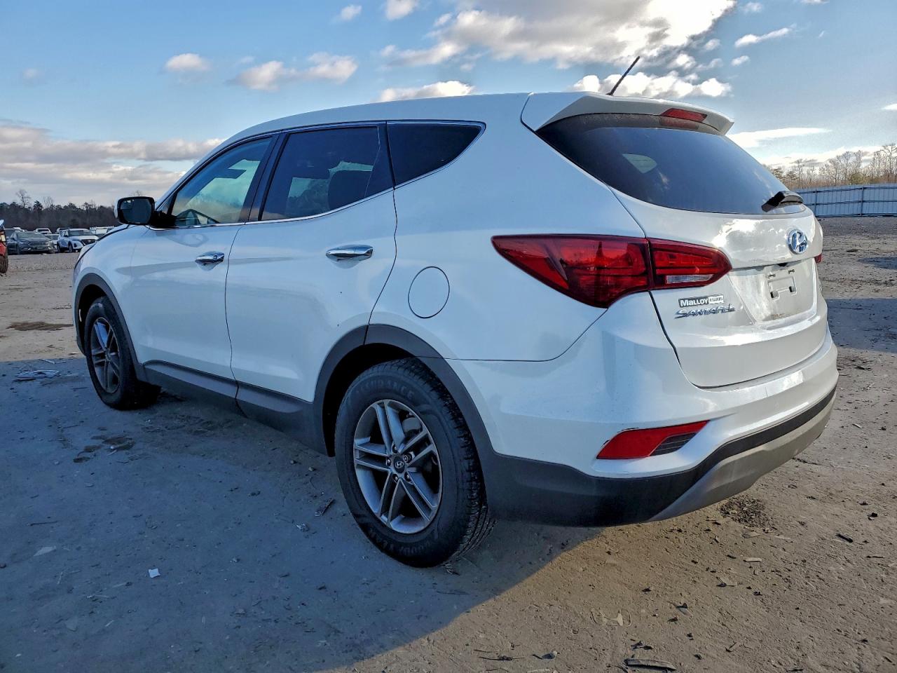 2018 HYUNDAI SANTA FE SPORT photo 2