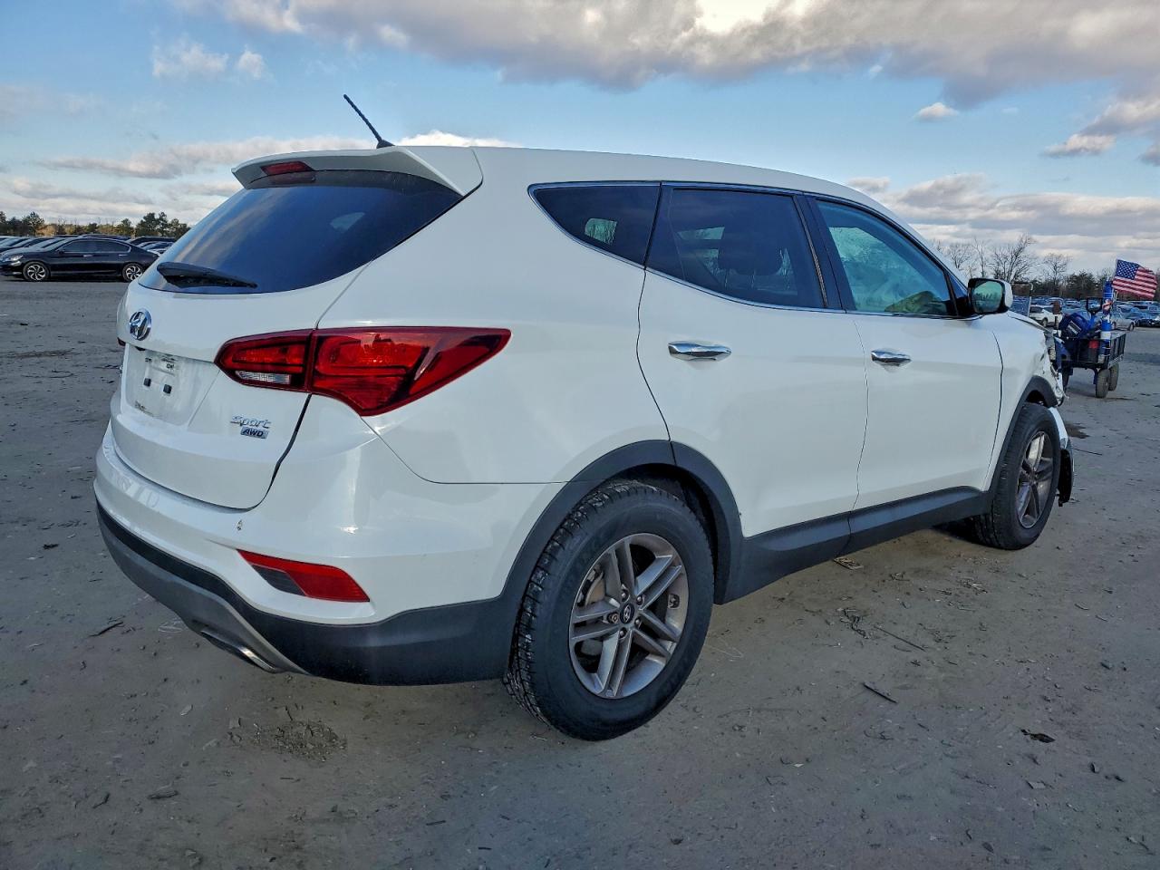 2018 HYUNDAI SANTA FE SPORT photo 3