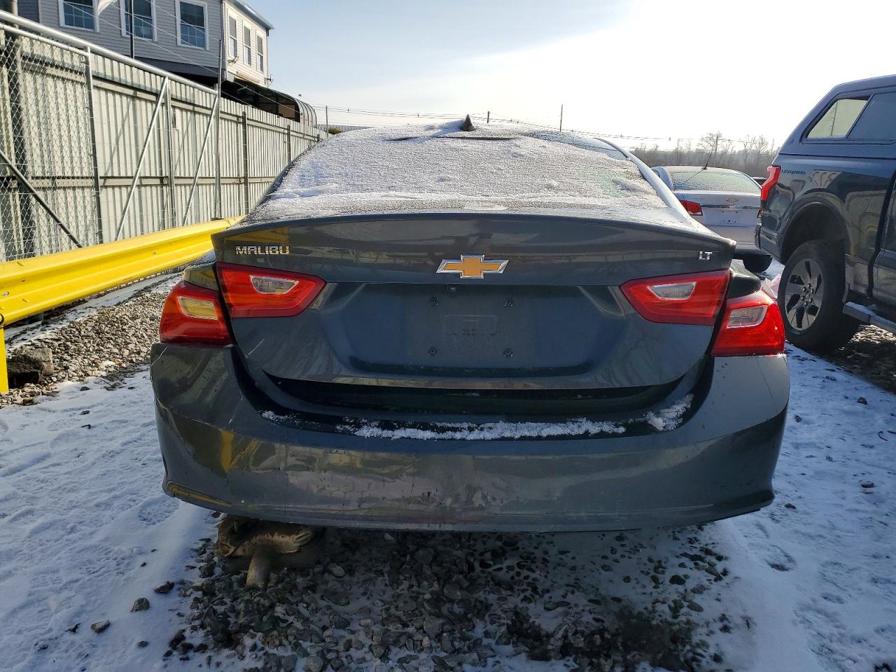 2017 CHEVROLET MALIBU LT photo 6