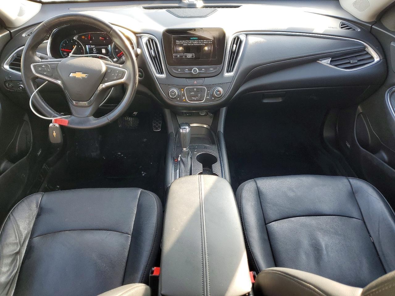 2017 CHEVROLET MALIBU LT photo 8