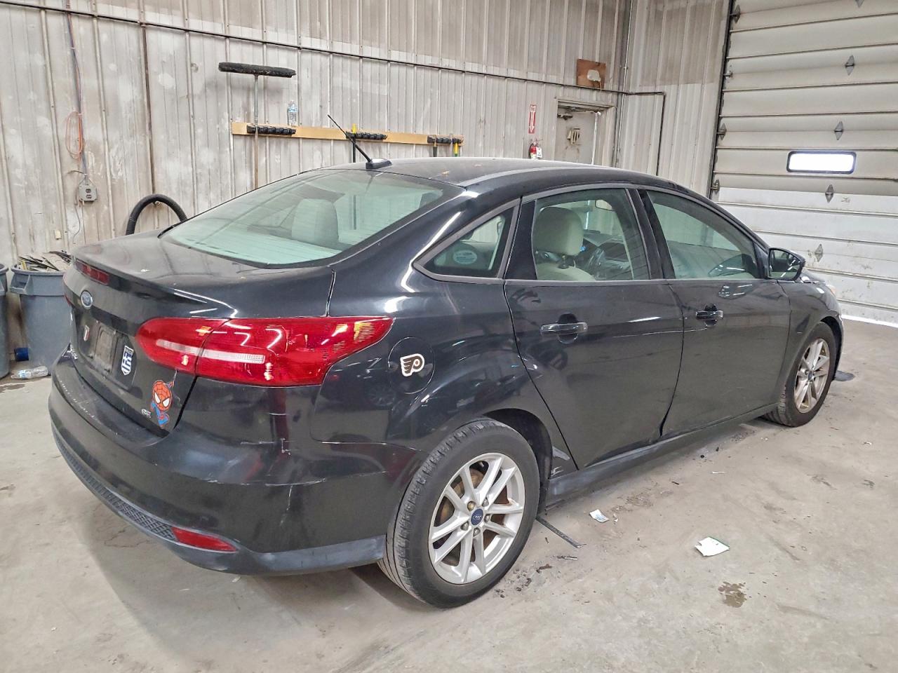 2015 FORD FOCUS SE photo 3