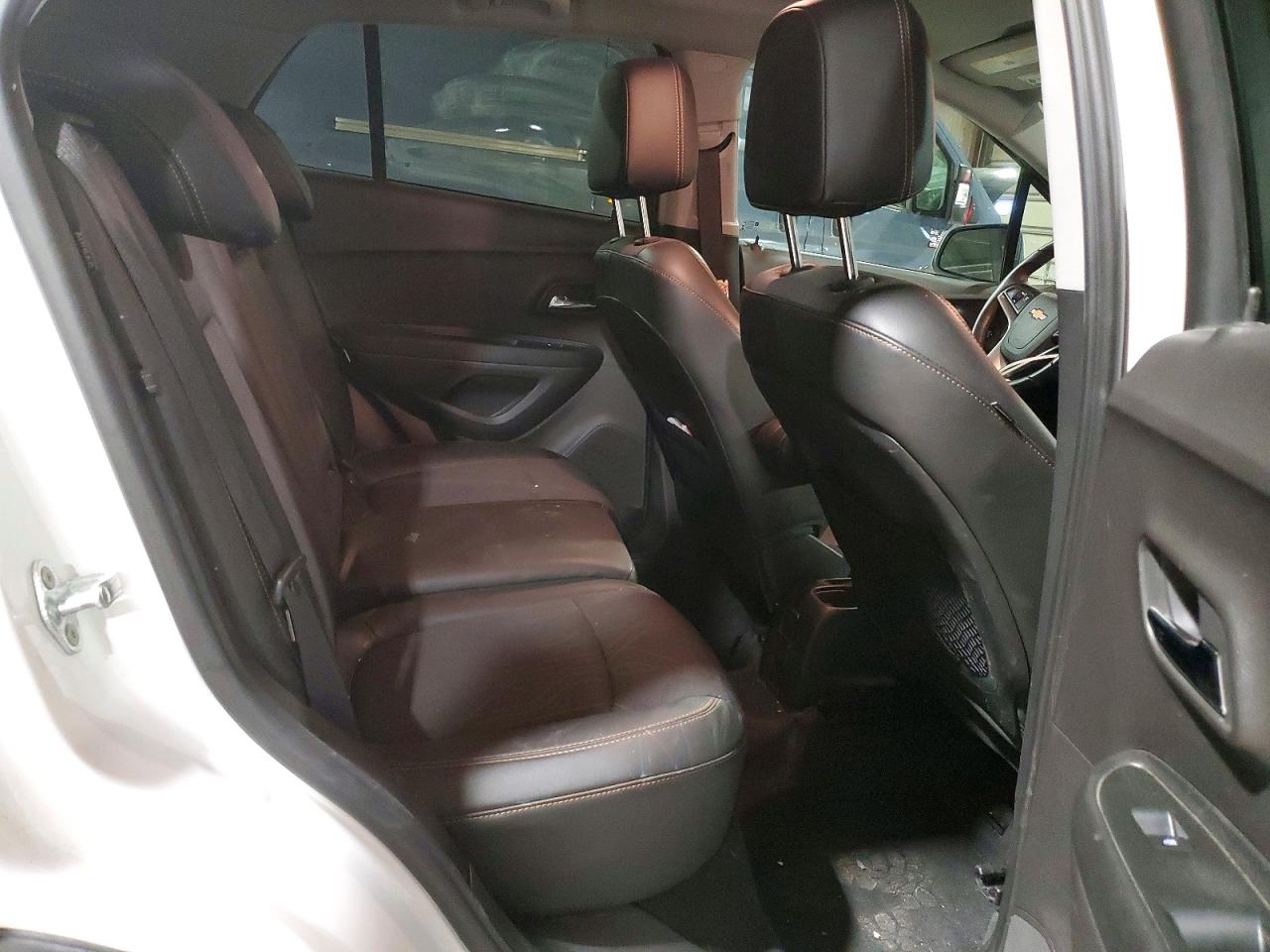 2018 CHEVROLET TRAX 1LT photo 11
