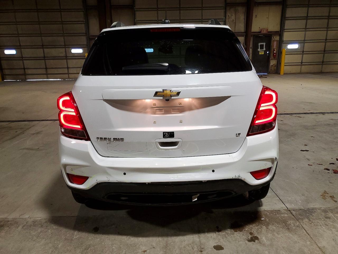 2018 CHEVROLET TRAX 1LT photo 6