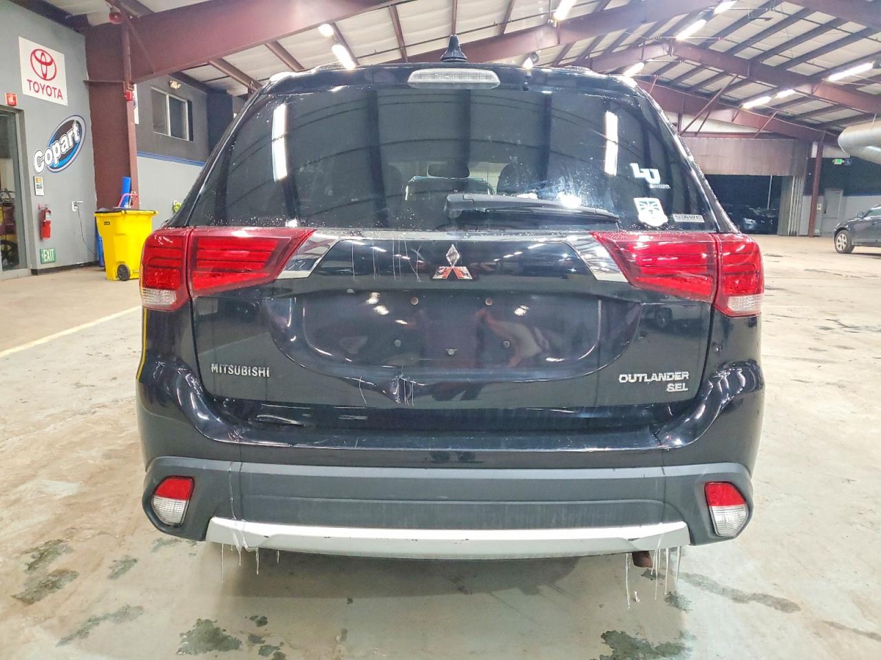 2017 MITSUBISHI OUTLANDER SE photo 6