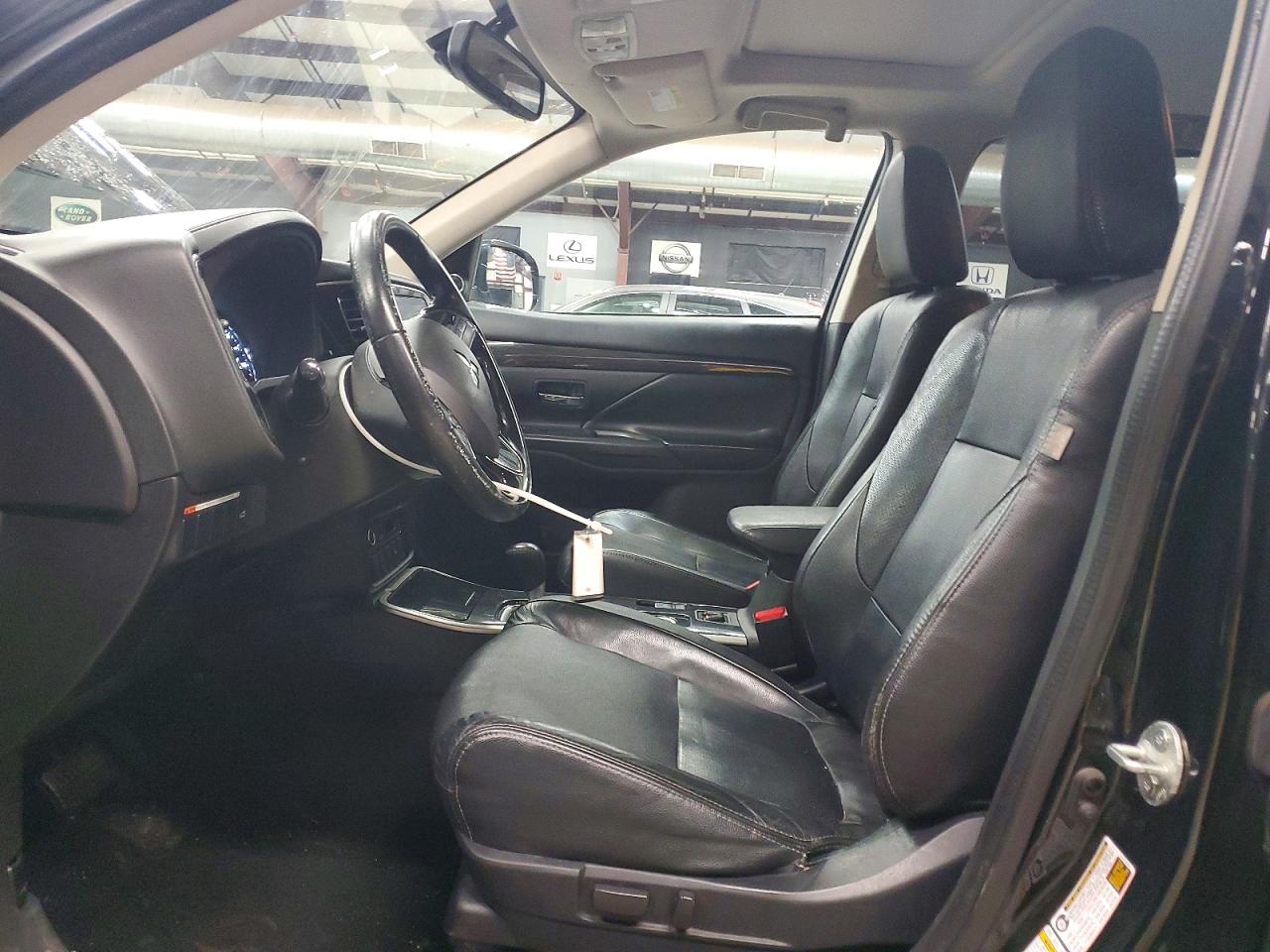 2017 MITSUBISHI OUTLANDER SE photo 7