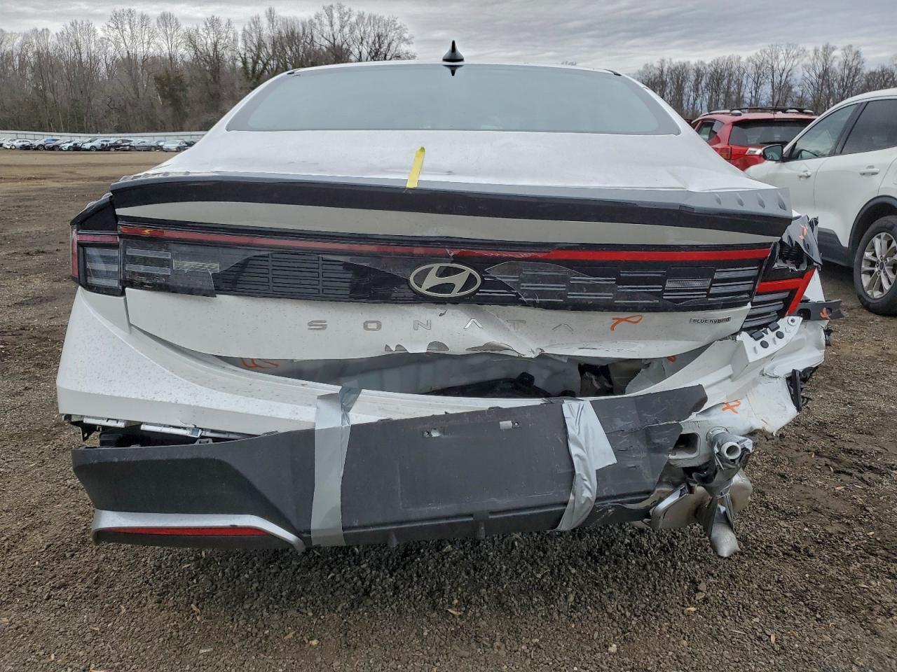 2026 HYUNDAI SONATA HYBRID photo 6