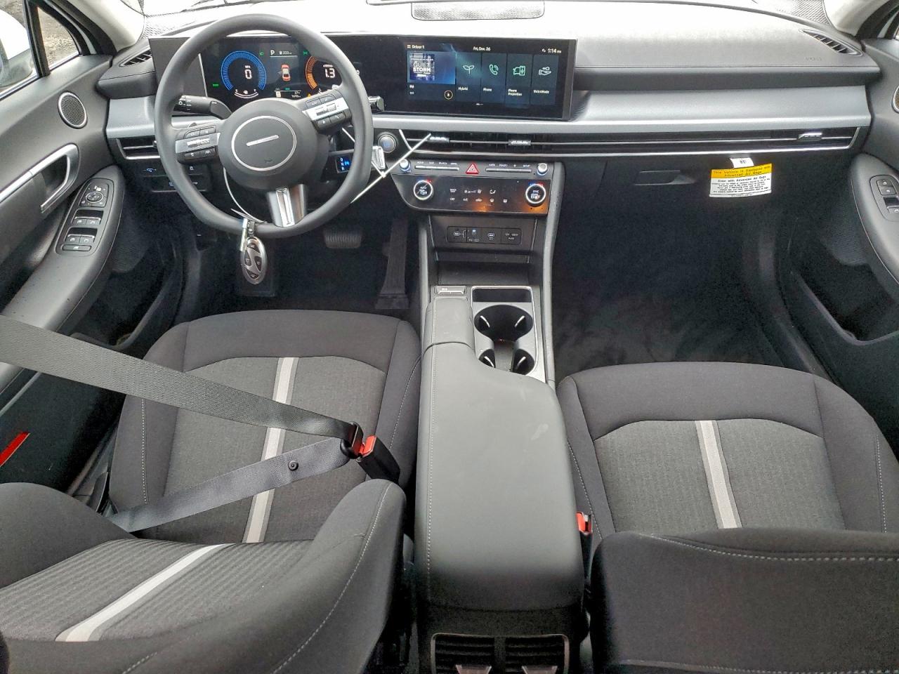 2026 HYUNDAI SONATA HYBRID photo 8