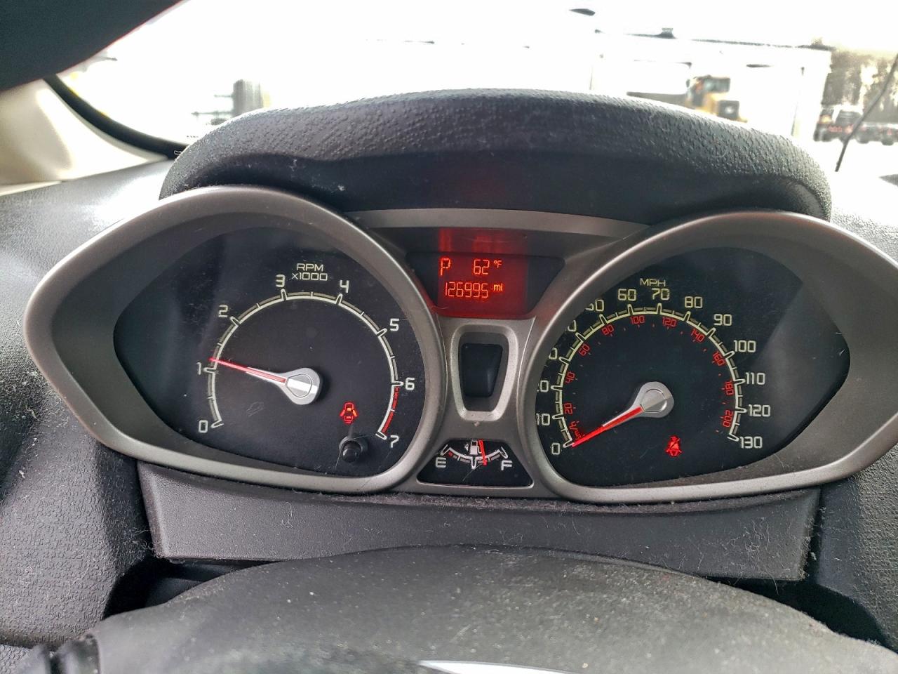 2011 FORD FIESTA SE photo 9