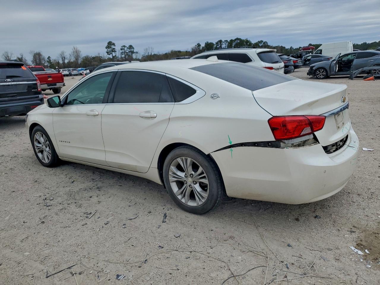 2014 CHEVROLET IMPALA LT photo 2