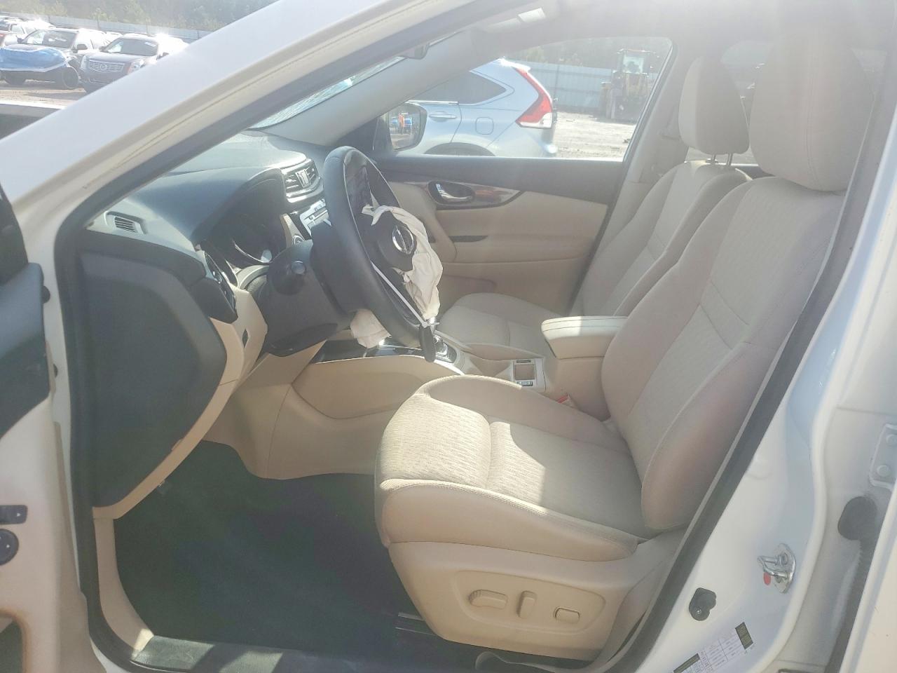 2018 NISSAN ROGUE S photo 7