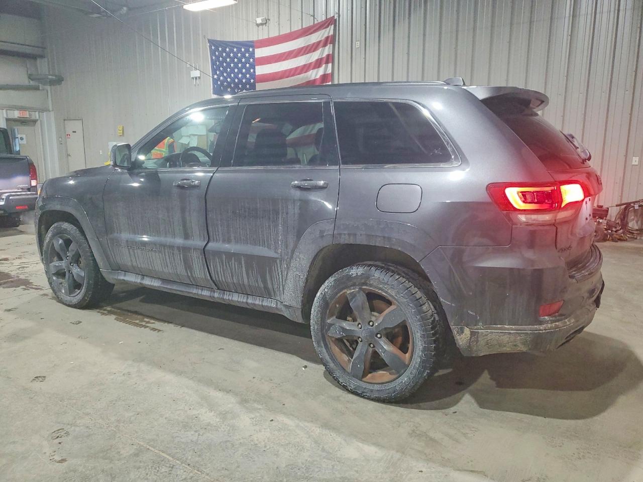 2015 JEEP GRAND CHEROKEE OVERLAND photo 2