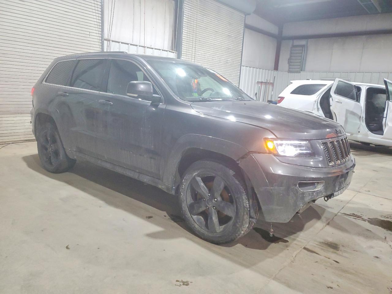2015 JEEP GRAND CHEROKEE OVERLAND photo 4