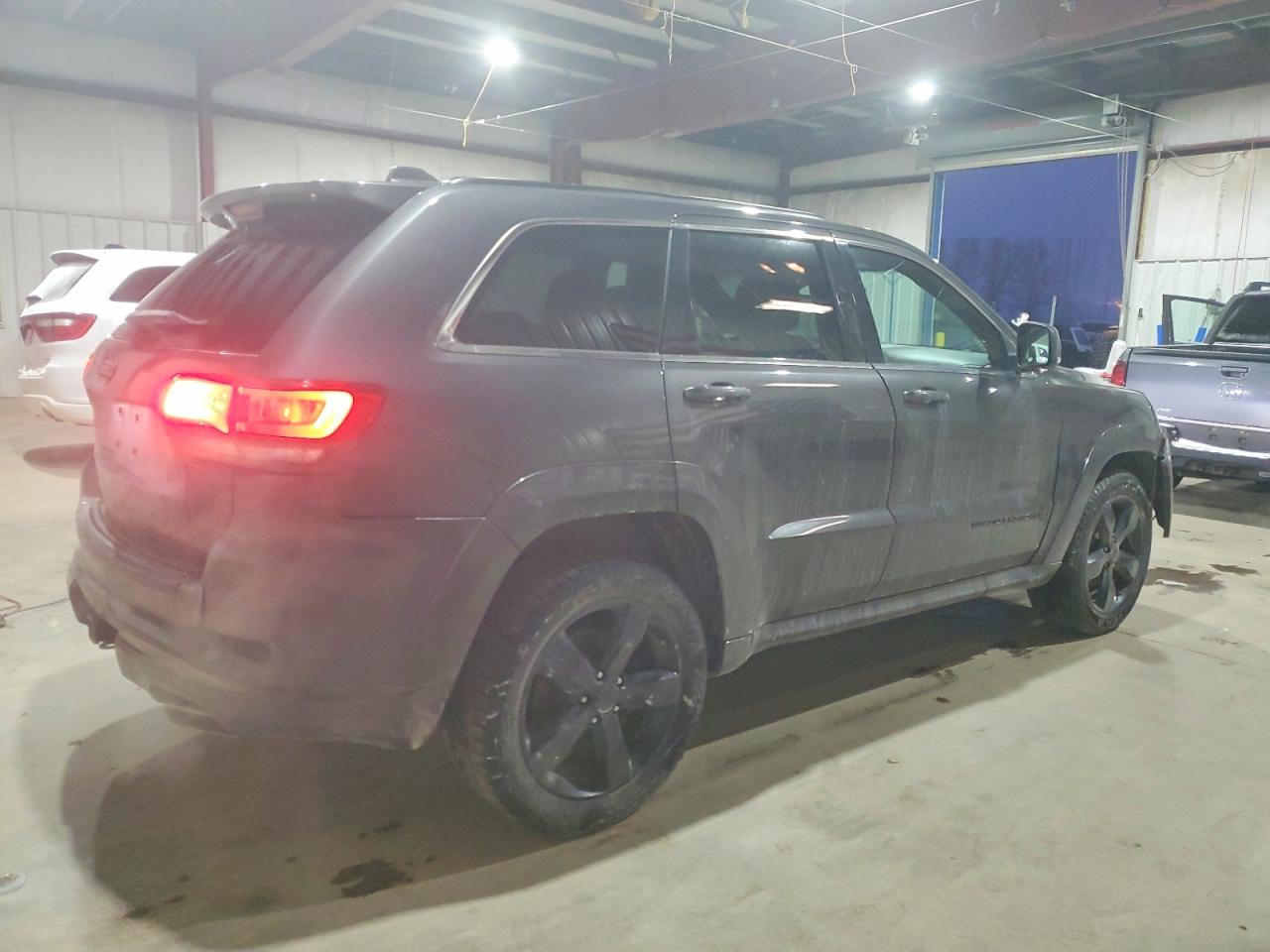 2015 JEEP GRAND CHEROKEE OVERLAND photo 3