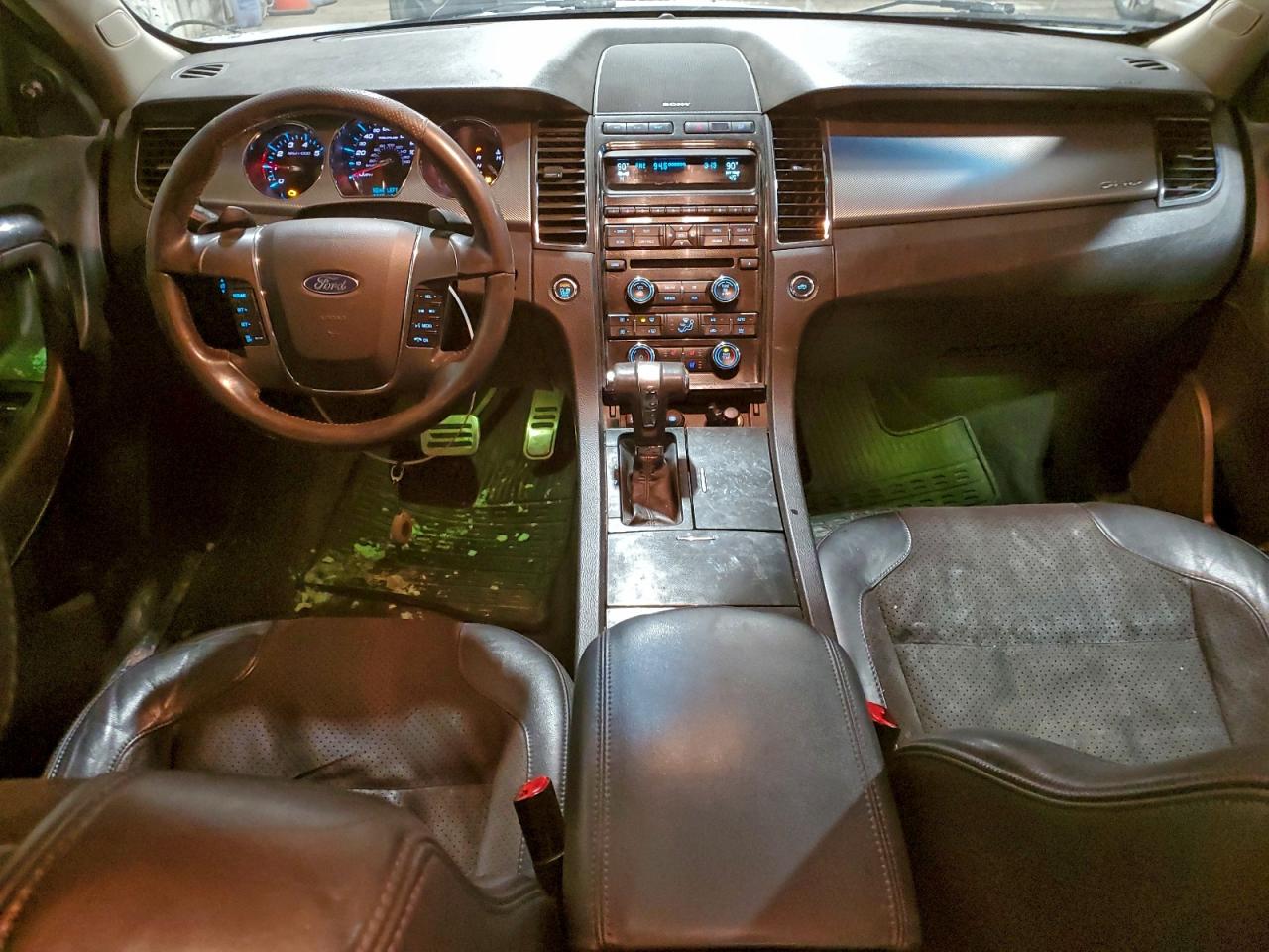 2011 FORD TAURUS SHO photo 8
