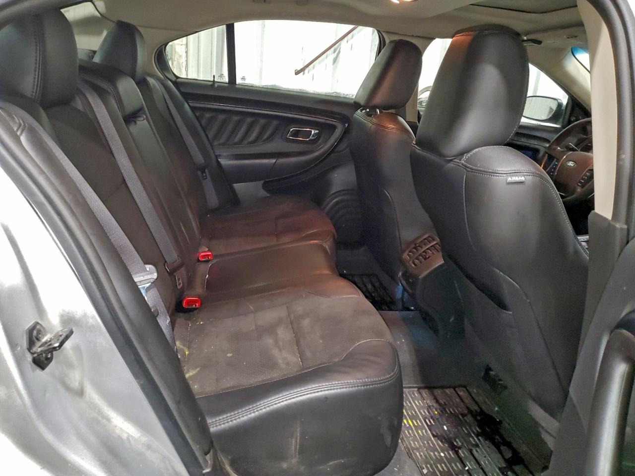 2011 FORD TAURUS SHO photo 10