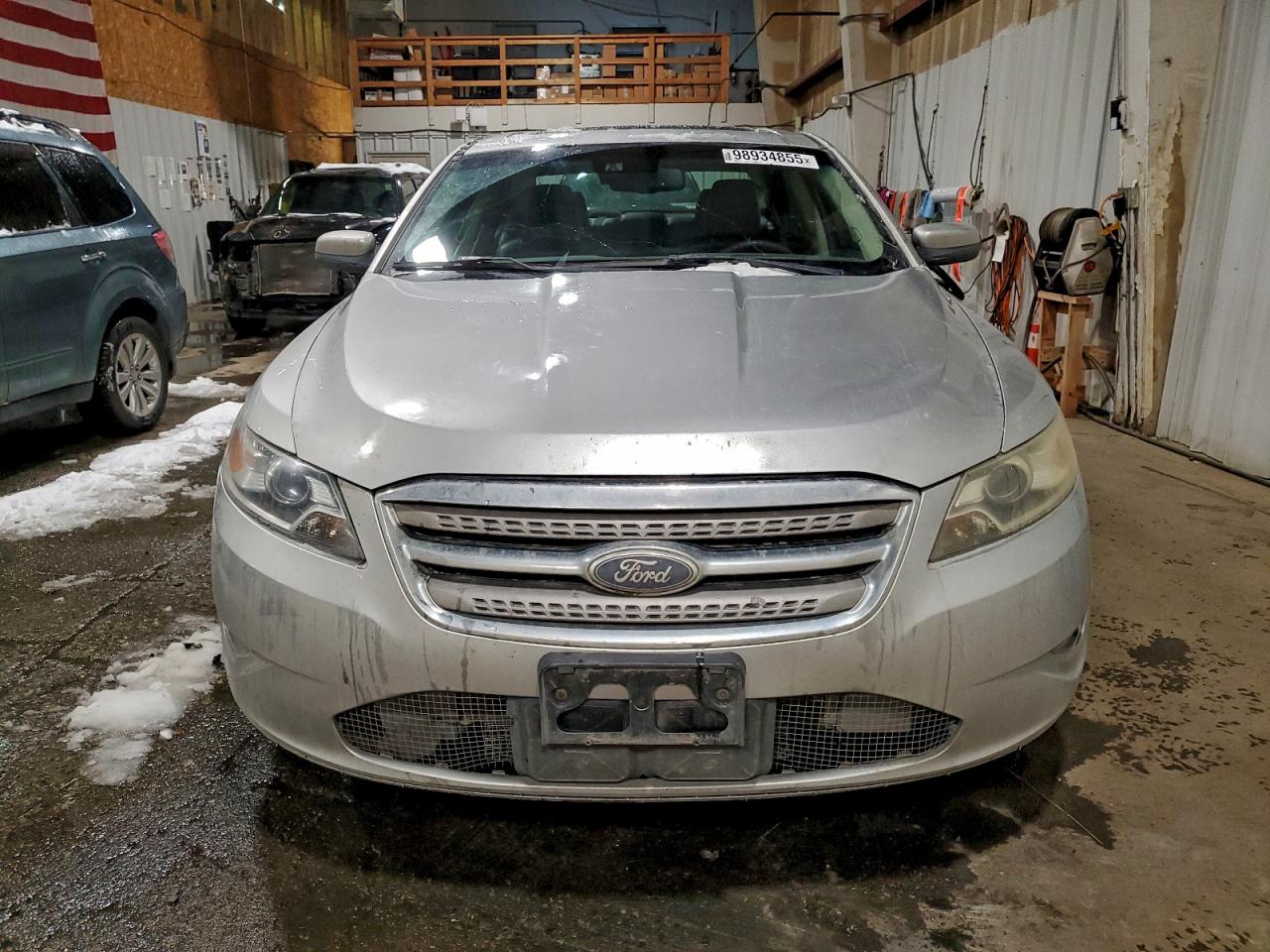 2011 FORD TAURUS SHO photo 5