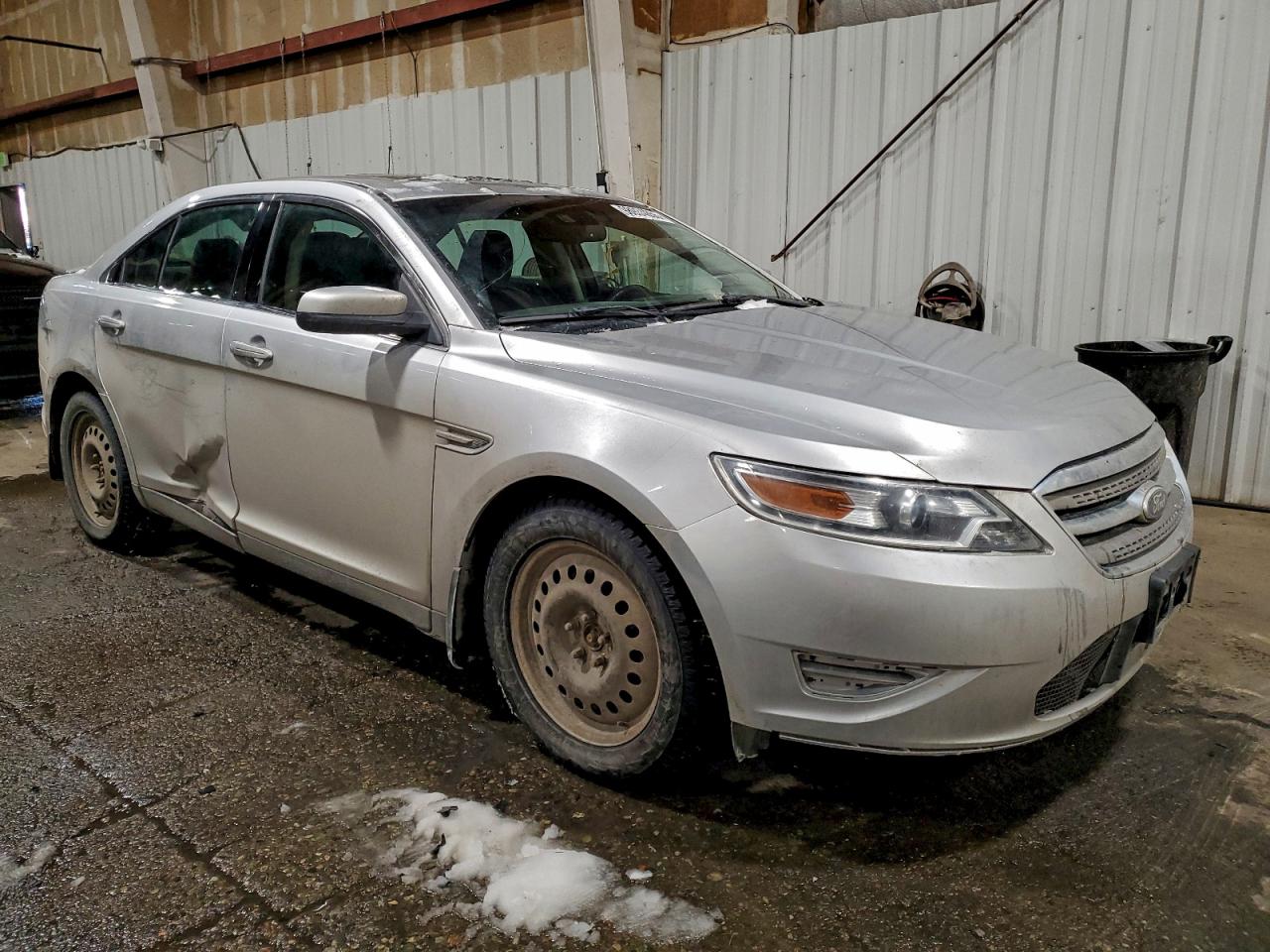 2011 FORD TAURUS SHO photo 4
