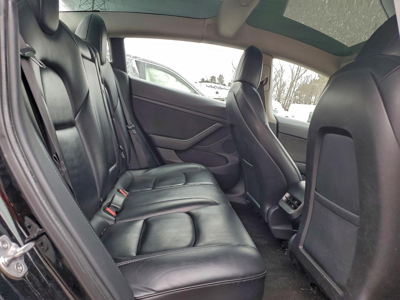 2022 TESLA MODEL 3 photo 10